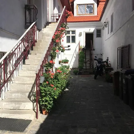 Medieval Apartament Брашов